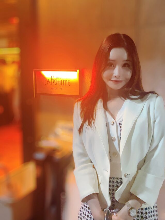 下北沢にラ・ボエムがNEW OPEN✨ 
オープニングレセプションにお招きいただきました。

おしゃれな空間で気軽にイタリアンを楽しめるラ・ボエムが世田谷区にまたひとつ増えるのは嬉しいですね。

文化と食が交わるこの街に、地域の魅力をさらに広げる素敵な場所が加わりました。

10月13日(月・祝) よりGrand Open！
少し隠れ家的な入り口です🚪
テラス席はワンちゃんなどのペット同伴もOK🐶

📍カフェ・ラ・ボエム下北沢 @boheme_shimokitazawa 
東京都世田谷区代沢 2-29-11 パークアクシス下北沢 1F
https://boheme.jp/shimokitazawa/

その他、世田谷区内のラ・ボエムはこちら👇
📍世田谷 @boheme_setagaya 
東京都世田谷区池尻 1-9-11 メゾン・ド・ソレーユ1F/B1F

📍桜新町 @boheme_sakurashinmachi 
東京都世田谷区桜新町 2-9-2 TNKビル 1F

#下北沢 #ラボエム #世田谷グルメ #カフェラボエム #ラボエム下北沢 #グローバルダイニング